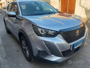 Peugeot 2008- 1.2 benz 130 CV con GARANZIA 12 mesi