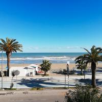 Fronte mare 100 mq 1° fila