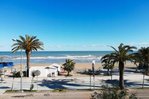 Fronte mare 100 mq 1° fila