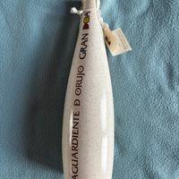 Bottiglia Aguardiente d orujo gran doa
