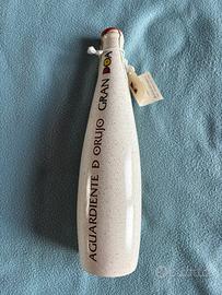 Bottiglia Aguardiente d orujo gran doa