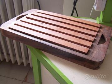 tagliere per il pane con contenitore