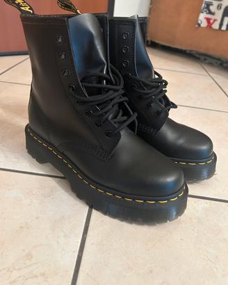 Dr. Martens donna neri