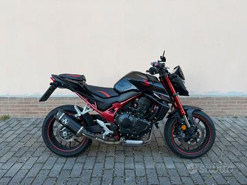 Honda hornet 750