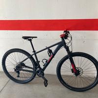 Cube Attention grey’n’red - 29’’