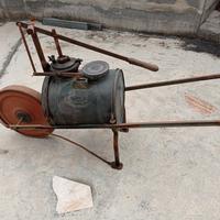 Antica carriola pompa irroratrice Volpi e Bottoli