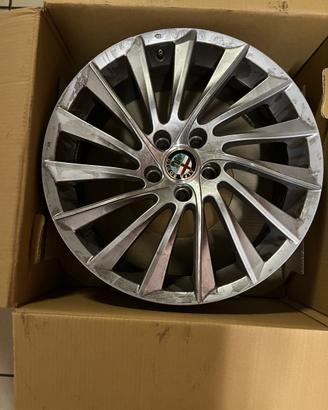 2 cerchi ruota da18 pollici Alfa Romeo Giuglietta