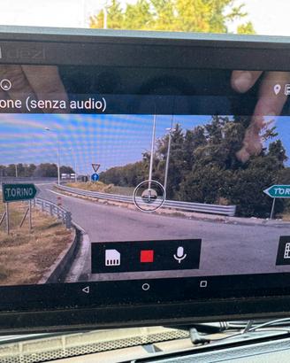 Navigatore Garmin x mezzi pesanti con dash cam