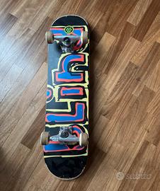 Skateboard Marca Blind prezzo originario 120€