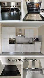 Cucina più elettrodomestici 