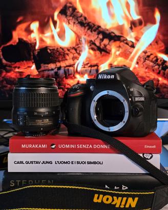 Nikon D5200 + obiettivo 18-55 + borsa