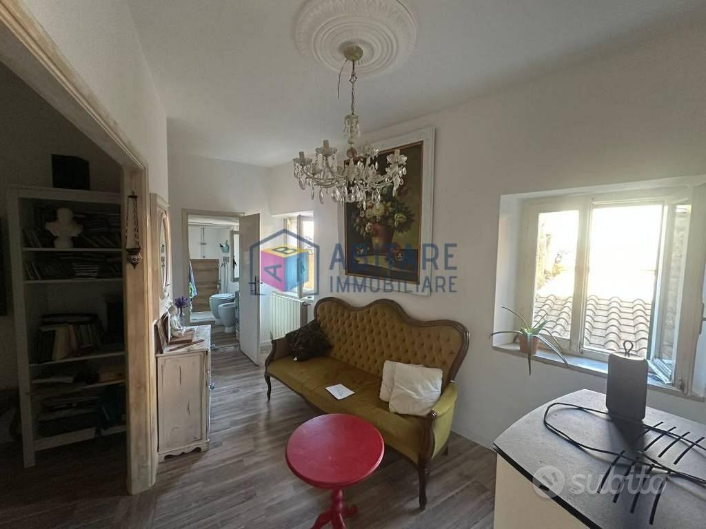 Appartamento di 140 m² con più di 5 locali a Guard - Vista 4