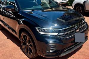 T-Roc R Line nera 04/2024