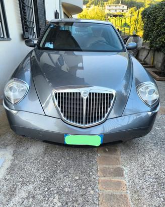 Lancia Thesis funzionante 