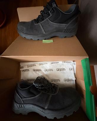 Scarpe antifortunistiche