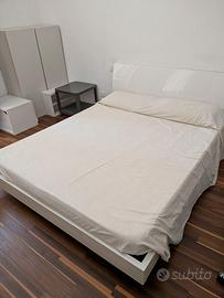 Letto Matrimoniale bianco lucido+rete e materasso 