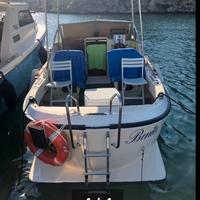 Gozzo cabinato entrobordo diesel senza patente