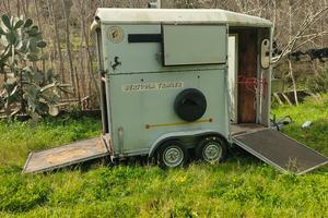 trailer per cavalli