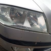 Fanale anteriore dx Skoda Octavia anno 2007