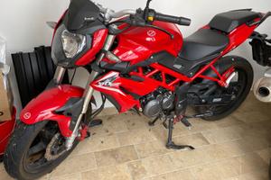 Moto Benelli BN 125 - 2018