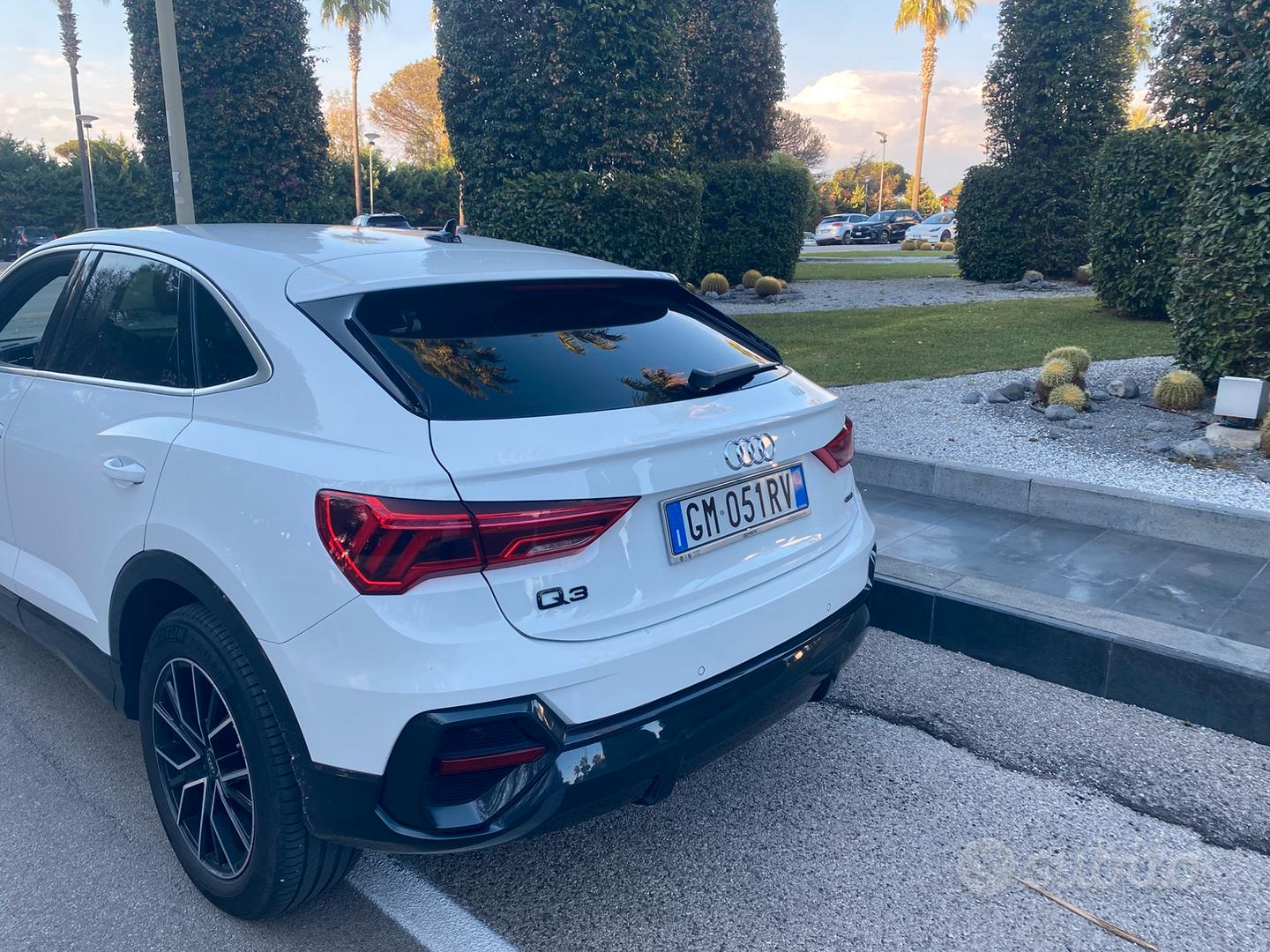 Audi Q3 2021 photo 2