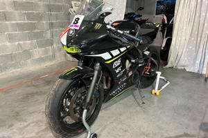 Yamaha yzf R6 2003 pronto pista