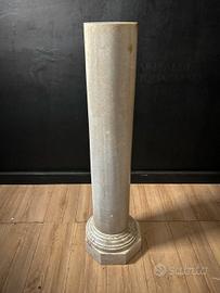 Antica Colonna in Marmo Bianco