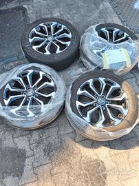 Cerchi e gomme Toyota Yaris Cross