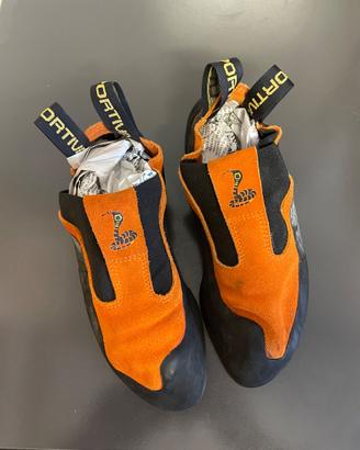 SCARPETTE ARRAMPICATA LA SPORTIVA COBRA 38,5