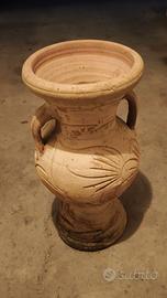 Anfora in terracotta verticale