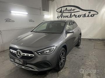 Mercedes-Benz GLA 200 d Automatic DA 378,00 M...