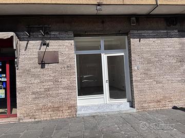 Locale commerciale in Cardito
