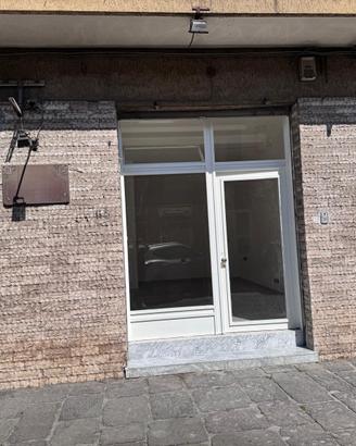 Locale commerciale in Cardito