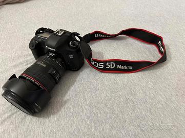 Canon 5D mark iii + canon 24-105 stab 20000 scatti
