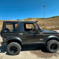 Suzuki samurai