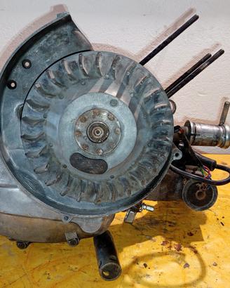 Blocco motore Vespa 125 VMA1M primavera 