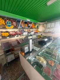 Cucina professionale completa in acciaio e frighi