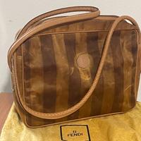 👜 FENDI Vintage Borsa Tracolla Anni ’90 – Pelle