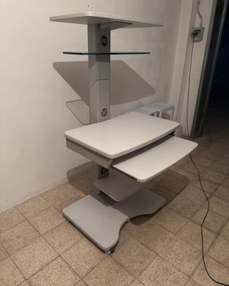 Scrivania porta PC