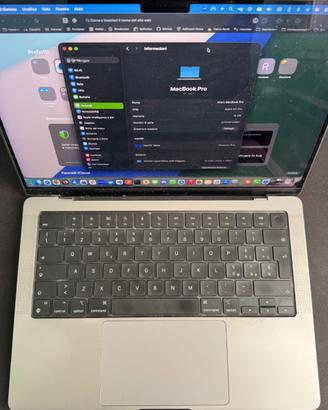 MacBook Pro 14 M1 Pro 16GB 512GB SSD pari al nuovo