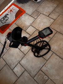 Metal detector q 30