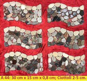 Ciottoli di fiume, piastrelle ondulate.