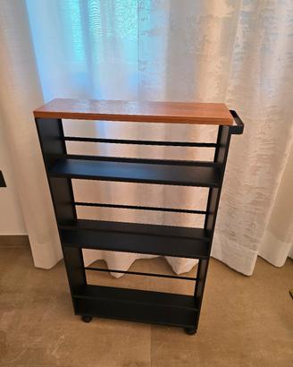 Mobiletto porta bottiglie e varie con rotelle