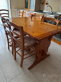 Tavolo da pranzo in pino massello + Sedie