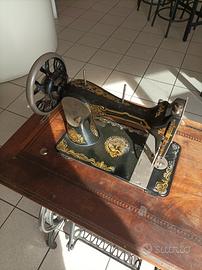 Macchina da cucire vintage - 135€ trattabili