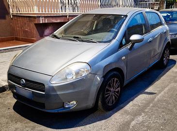Fiat Grande Punto 1.9 JTD MultiJet Emotion 