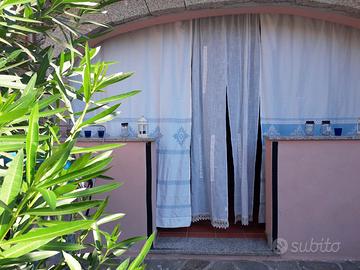 Villetta con giardino, poco distante dal mare