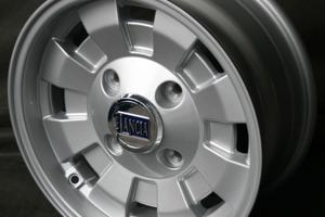 Cerchi in lega Dedica Lancia Fulvia 6x14