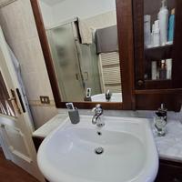 Set Completo Bagno in Marmo e Legno