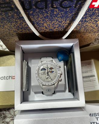 Omega x Swatch MISSION TO EARTHPHASE - Cold Moon